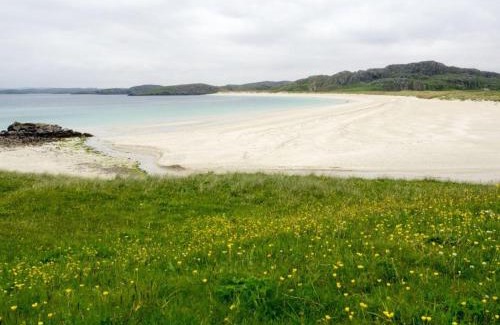 Ardroil House | Taigh Tharmoid Ruaidh