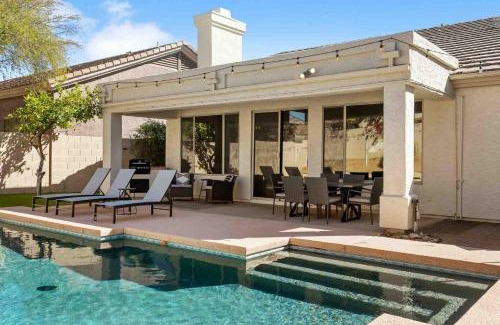 North Scottsdale House | Tailfeather