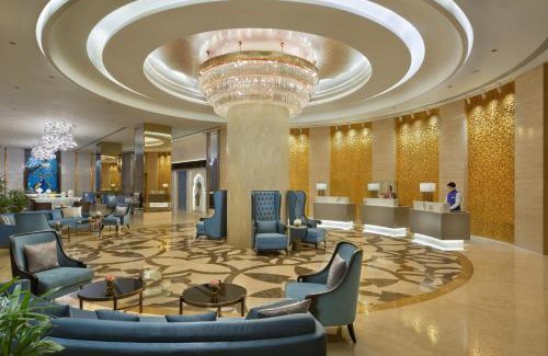 Thaltej Hotel | Taj Skyline Ahmedabad