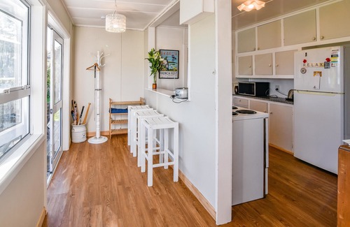 Akaroa Cottage | Taka Bach - Takamatua Bach
