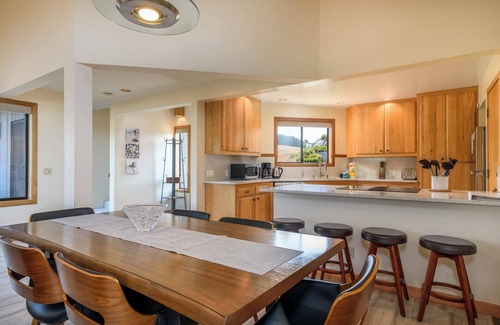 Sea Ranch House | Take in the Pacific FantaSea w/Hot Tub!