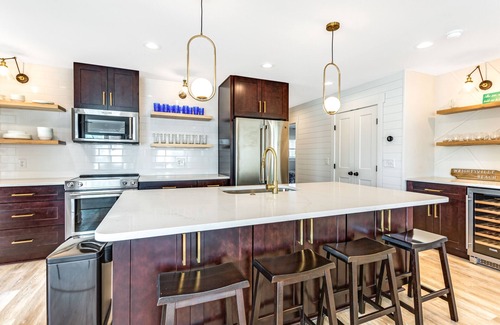 Shell Island House | Take in the salt air this family getaway!