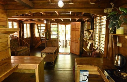 Little London Cabin | Take it easy at our eco friendly beach cabins where life meets nature funfilled