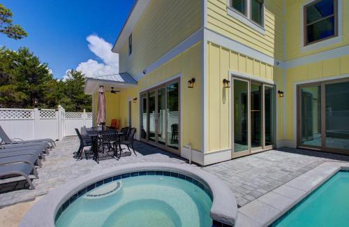 Emerald Waters Village House | Take Me Away