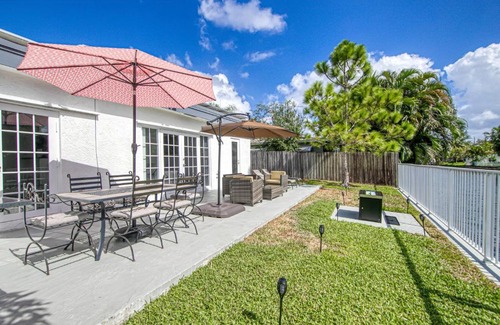 Fort Lauderdale House | Take Me to the River - 1930 NW 32nd St