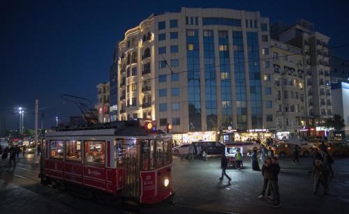 Gumussuyu Mahallesi Hotel | Taksim Square Hotel