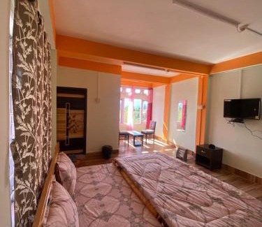 Tawang House | Taktserholidays