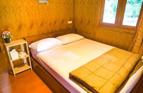 Lan Saka Hotel | Talaungjit Resort & Garden