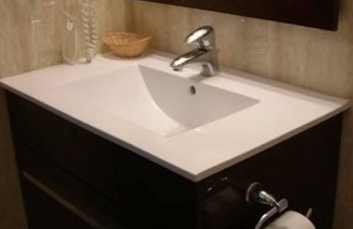 Leamington Hotel | Talbot Trail Inn & Suites