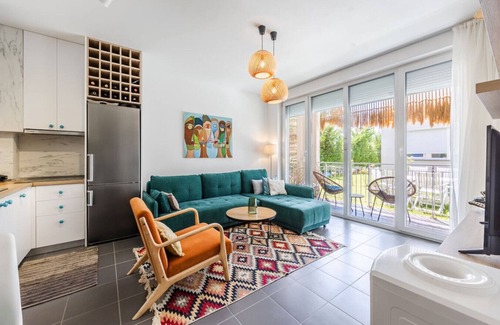 Sakës Apartment | Talea Joyful Stay by PikHost