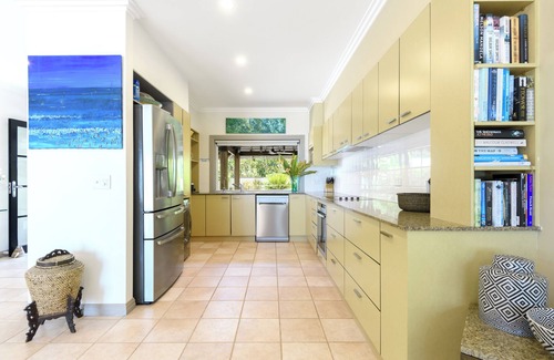 Oak Beach House | Tali Beachfront Retreat – Luxury & Seclusion at Oak Beach