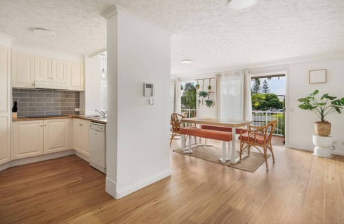 Palm Beach Apartment | Tallebudgera Muse Seaside Calm near Wildlife Parks