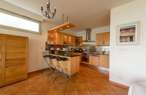 Talloires-Montmin Apartment | TALLOIRES- Terrasses de l'Hermitage, Pool & View