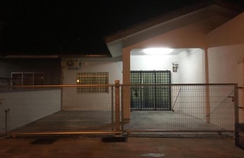 Bukit Rambai House | Taman Rambai Utama Homestay