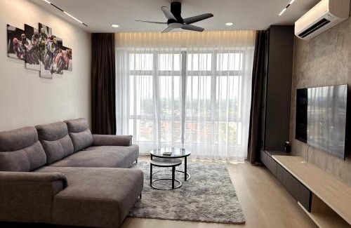 Taman Molek Apartment | TamanMolek Service Apartment By WP HOMESTAY