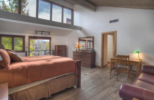 Purgatory House | Tamarron Gambel Oak 703