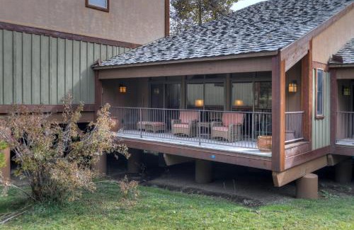 Purgatory House | Tamarron Gambel Oak 703