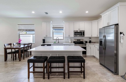 East Tampa House | Tampa 3BR Near Zoo & Cruise Port - Sleeps 8