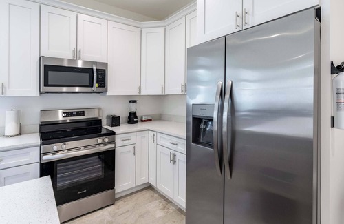 East Tampa House | Tampa 3BR Near Zoo & Cruise Port - Sleeps 8