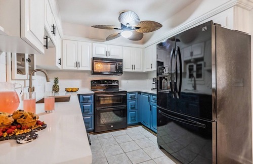 Ballast Point House | Tampa Bae House · Spacious South Tampa Home with Heated Pool + Patio