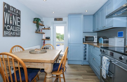 Llanengan Cottage | TAN Y FYNWENT, pet friendly, character holiday cottage in Abersoch