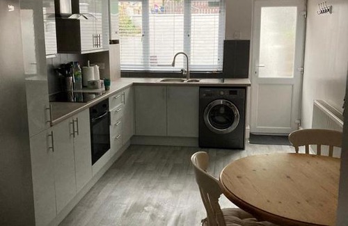 Bangor House | Tan Y Graig