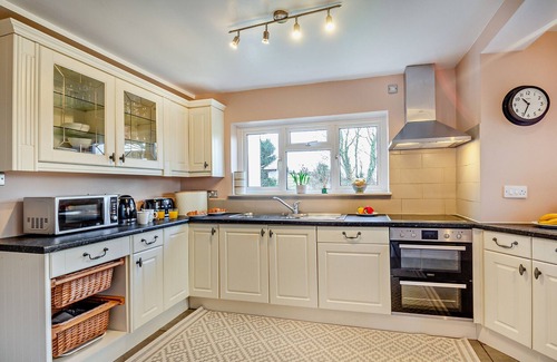 Llanengan House | Tan Yr Orsedd - Four Bedroom House, Sleeps 7
