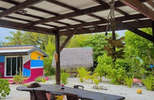 Rangiroa House | Tanahere, independent air-conditioned bungalow.