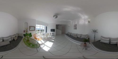 Achakkar Apartment | Tanger Cap Spartel - Duplex 110m2 face aux plages