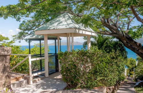 Cliffdwellers Villa | Tangerine Villa