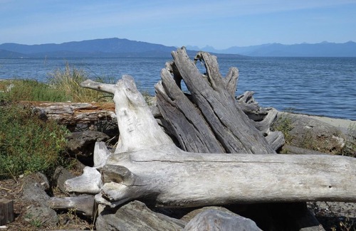 Regional District of Nanaimo House | Tanglewood 22 ~~ By the Sea ~~