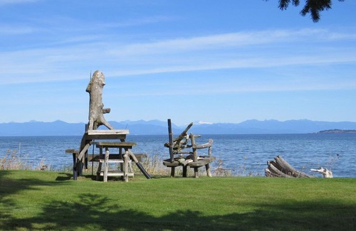 Regional District of Nanaimo House | Tanglewood 22 ~~ By the Sea ~~