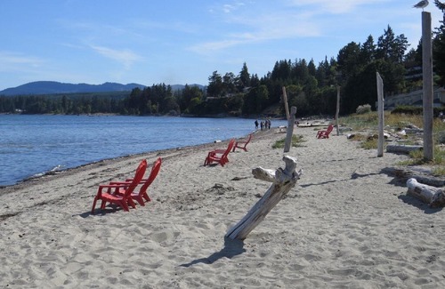 Regional District of Nanaimo House | Tanglewood 22 ~~ By the Sea ~~