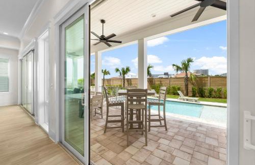 Tang-O-Mar House | Tango Waves With Pool, Elevator, And Beach Views