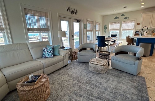 Fort Morgan House | Tanned & Tip-Sea in FoMo - Beach Views - Beach Chairs - Pet-Friendly!