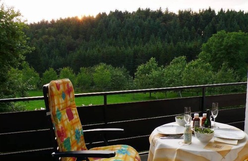 Uehlingen-Birkendorf Apartment | Tannengeflüster, ca. 80qm, 2 Schlafräume, max. 4 Personen