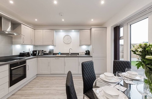 Freckleton House | Tannery House | 3 Bedrooms, Parking, Wi-Fi