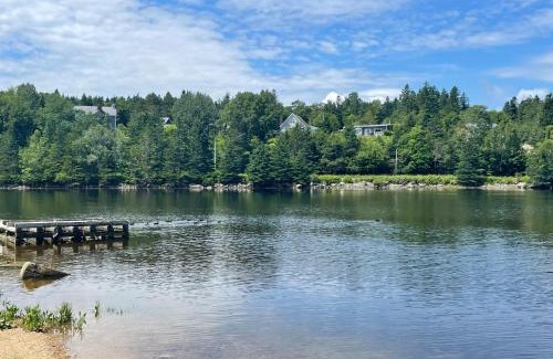 Tantallon House | Tantallon Guest Room with Private Beach