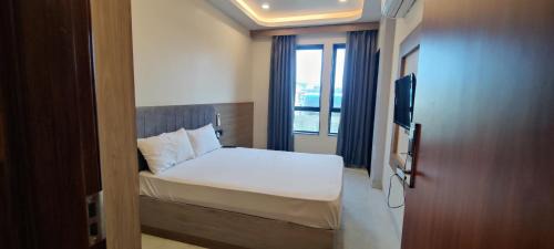 Udaipurwati Hotel | Tanwar Hotel & Restro