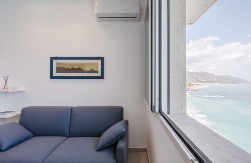 Spisone Apartment | Taormina Seaview Studio a few steps from the Beach