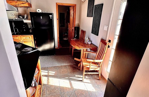 El Prado House | Taos Loft Nest with Monthly & Weekly Discounts!