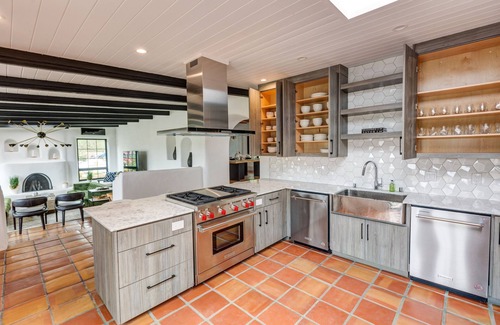 Taos House | Taos Luxury Hacienda - Close to Taos Ski Valley- Book Now for Summer Season!