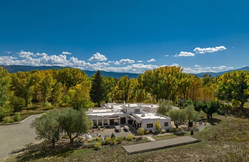 Taos House | Taos Luxury Hacienda - Close to Taos Ski Valley- Book Now for Summer Season!