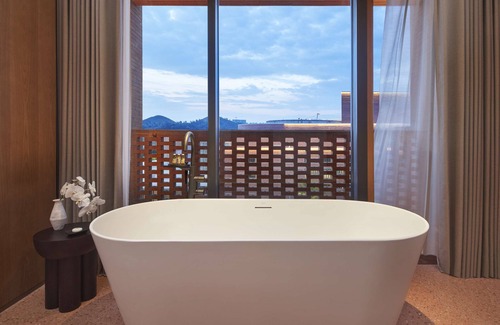 Changjiang County Hotel | Taoxichuan Hotel