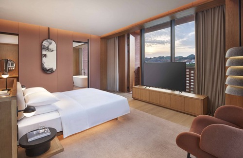 Changjiang County Hotel | Taoxichuan Hotel