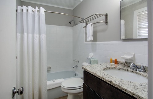 Nags Head Hotel | Tar Heel Motel
