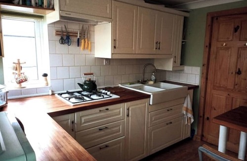Kilmun Cottage | Tara Cottage - a quirky, cosy, quiet, traditional cottage with private garden.