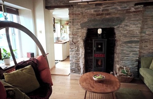 Kilmun Cottage | Tara Cottage - a quirky, cosy, quiet, traditional cottage with private garden.
