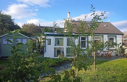 Kilmun Cottage | Tara Cottage - a quirky, cosy, quiet, traditional cottage with private garden.