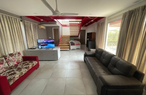 Faridabad Villa | Tara's Riverside Farm
